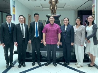 EXIM Thailand Visits Thai Ambassador to Singapore, Swiss Re and Guy Carpenter Exploring Ways to Promote Trade and Investment and Business Opportunities of Export Credit Insurance