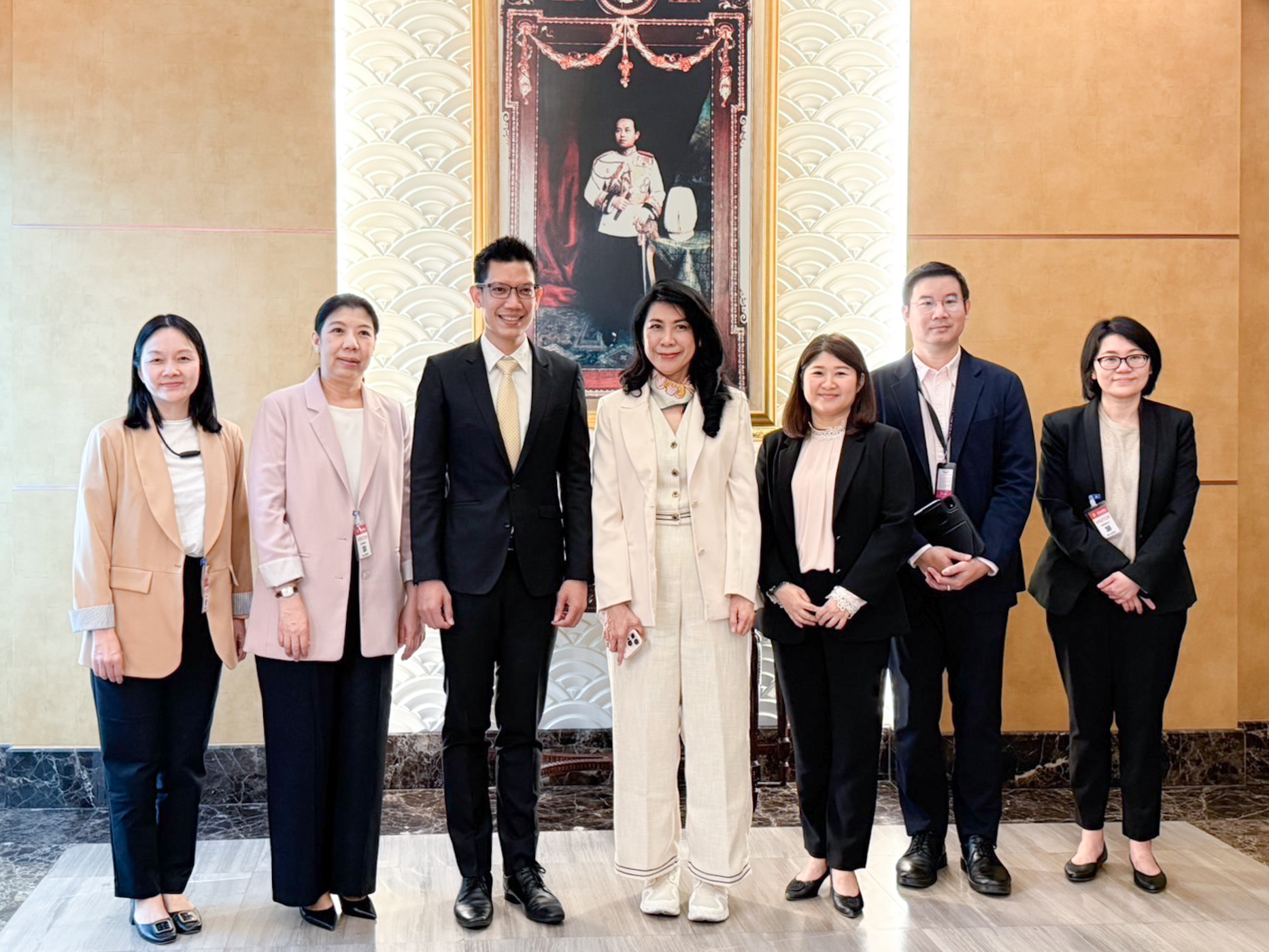 EXIM Thailand Visits Government Savings Bank to Extend New Year 2025 Greetings