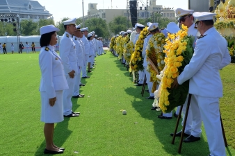 EXIM Thailand Joins the Wreath Laying Ceremony in Tribute of  His Majesty King Bhumibol Adulyadej the Great’s Memorial Day on October 13, 2019