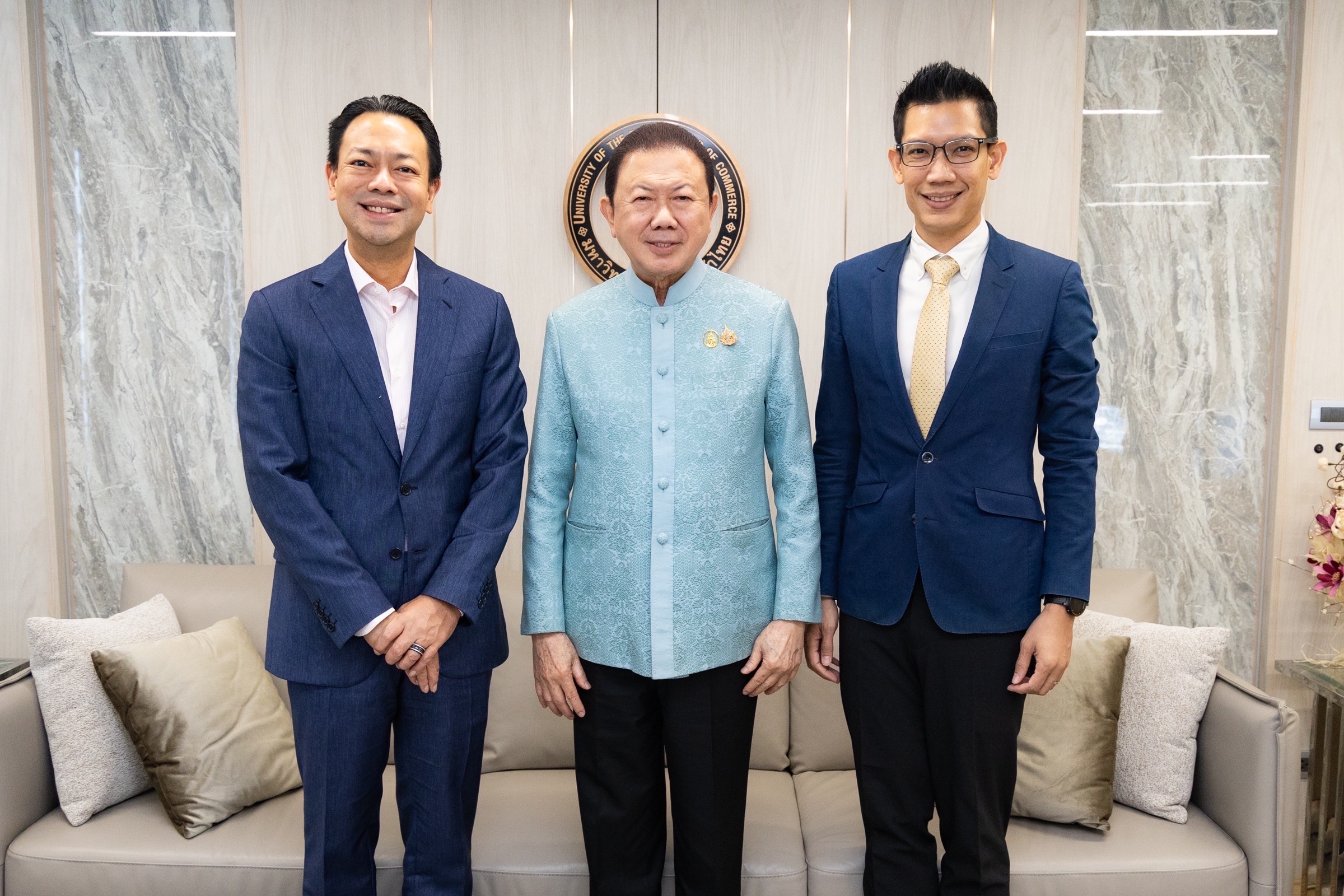 EXIM Thailand Meets with Chairman of TCC and BoT to Extend New Year 2025 Greetings