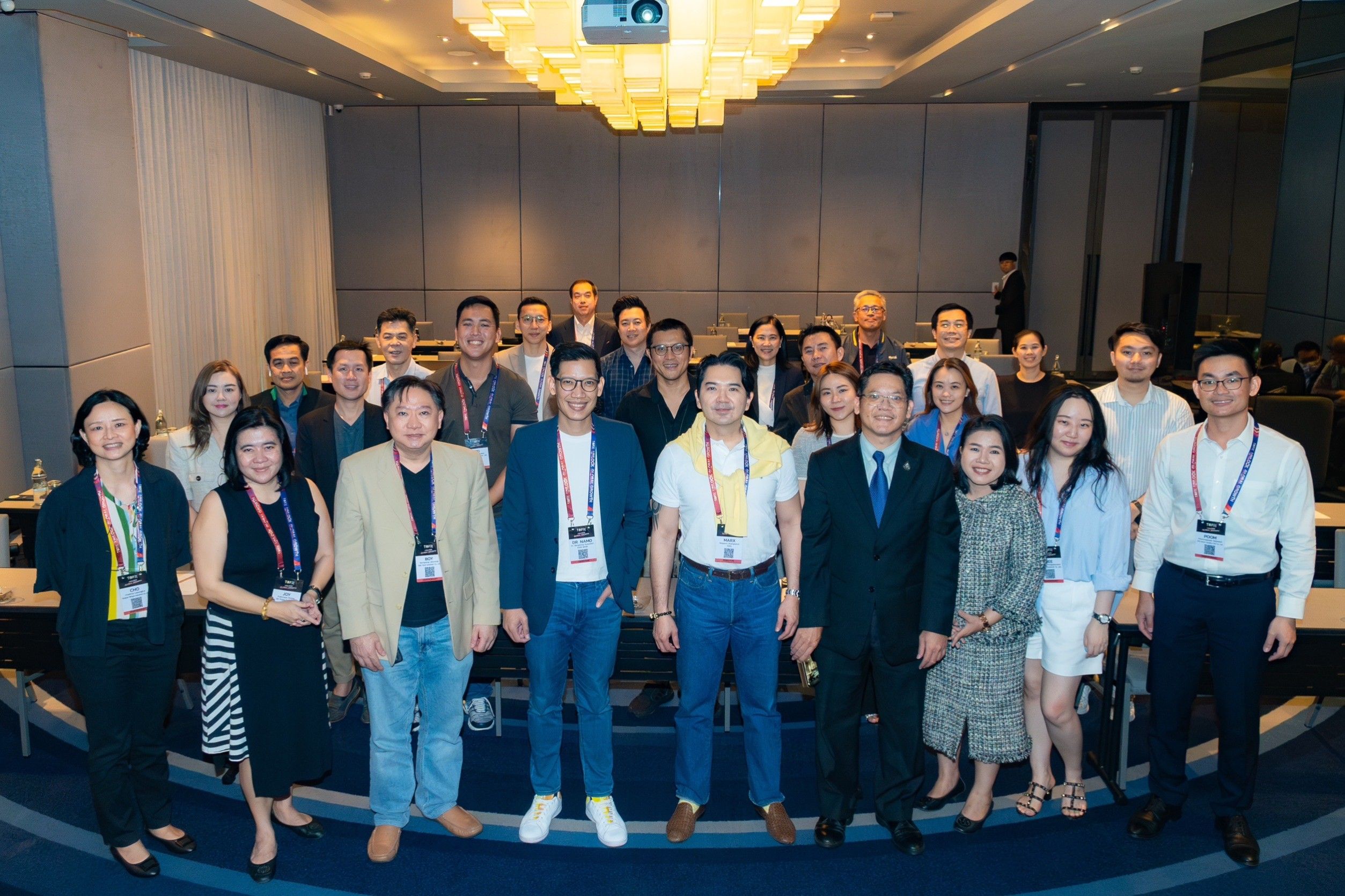 EXIM Thailand Joins Talk to Develop Leading Global Business Entrepreneurs at TOP X Executive Program Class 2