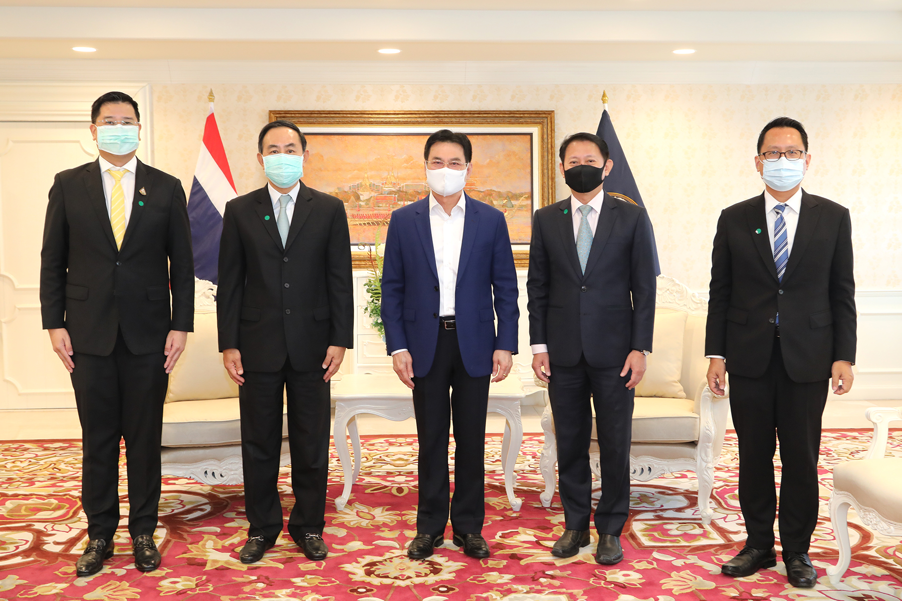 EXIM Thailand Visits Deputy Prime Minister and Minister of Commerce To Extend New Year 2021 Greetings