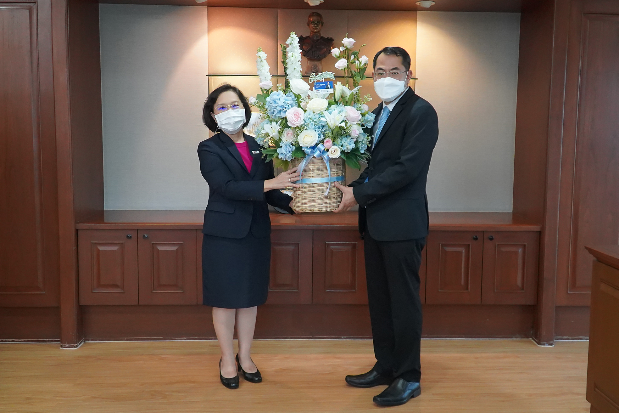 EXIM Thailand Congratulates Director General of the Port Authority of Thailand