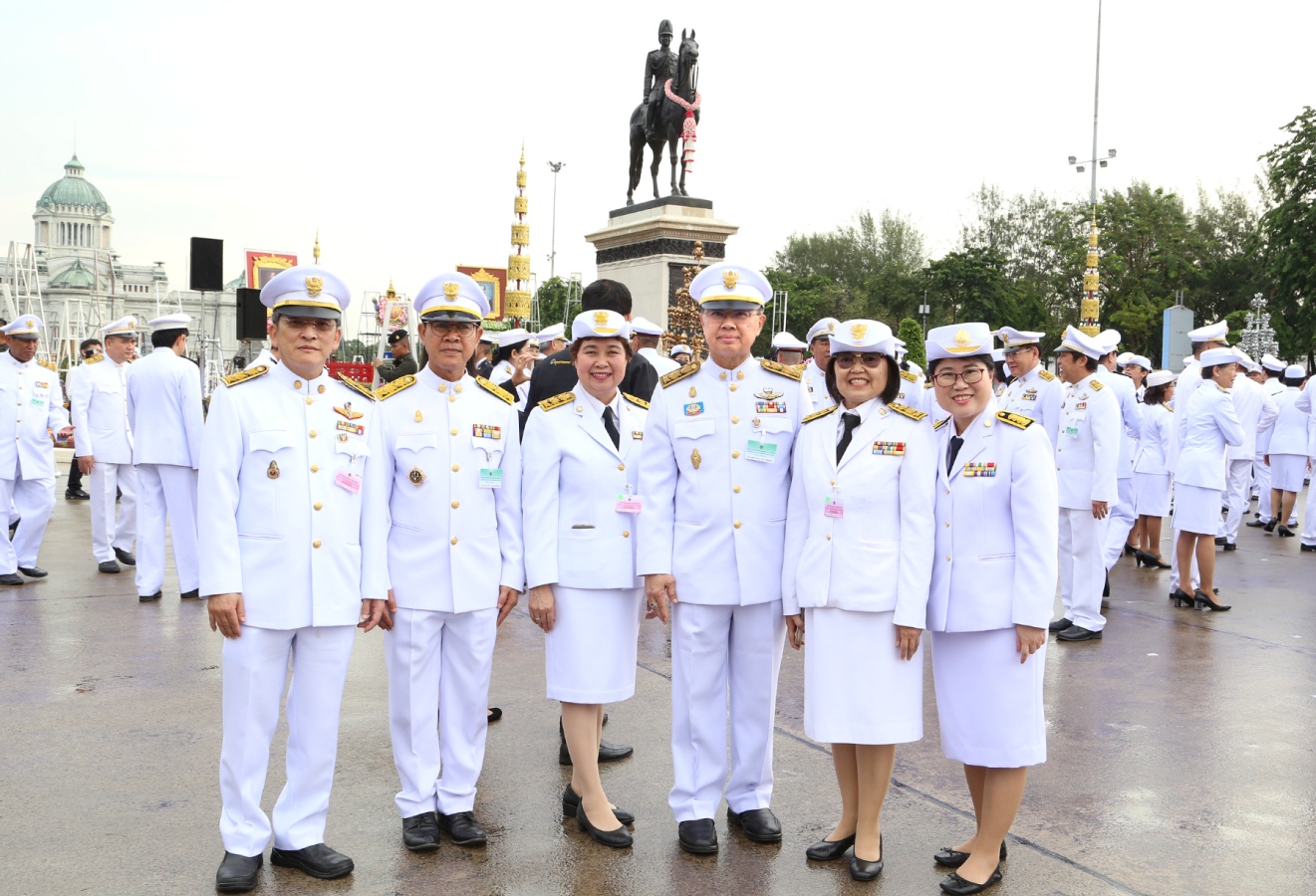 EXIM Thailand Joins the Wreath Laying Ceremony in Tribute of the Late King Chulalongkorn, Rama V