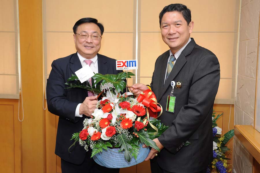 EXIM BANK แสดงความยินดีกับผู้จัดการ ธกส.