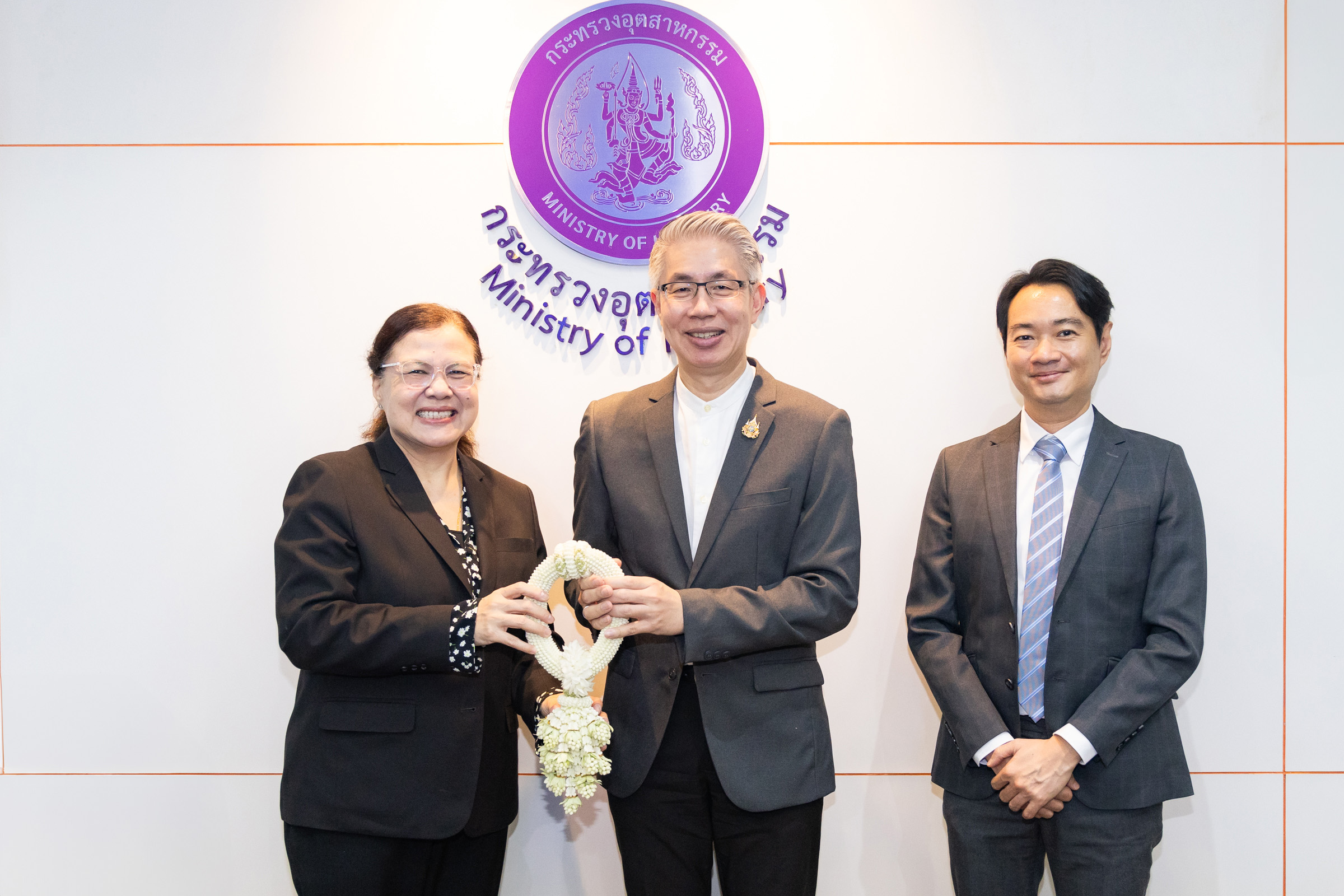 EXIM Thailand Visits Permanent Secretary of MIND to Extend New Year 2025 Greetings