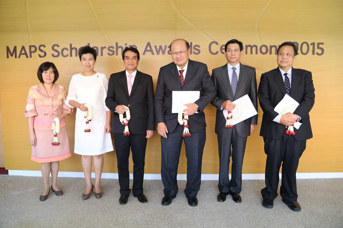EXIM Thailand Joins MAPS Scholarship Awards Ceremony 2015 at Thammasat University