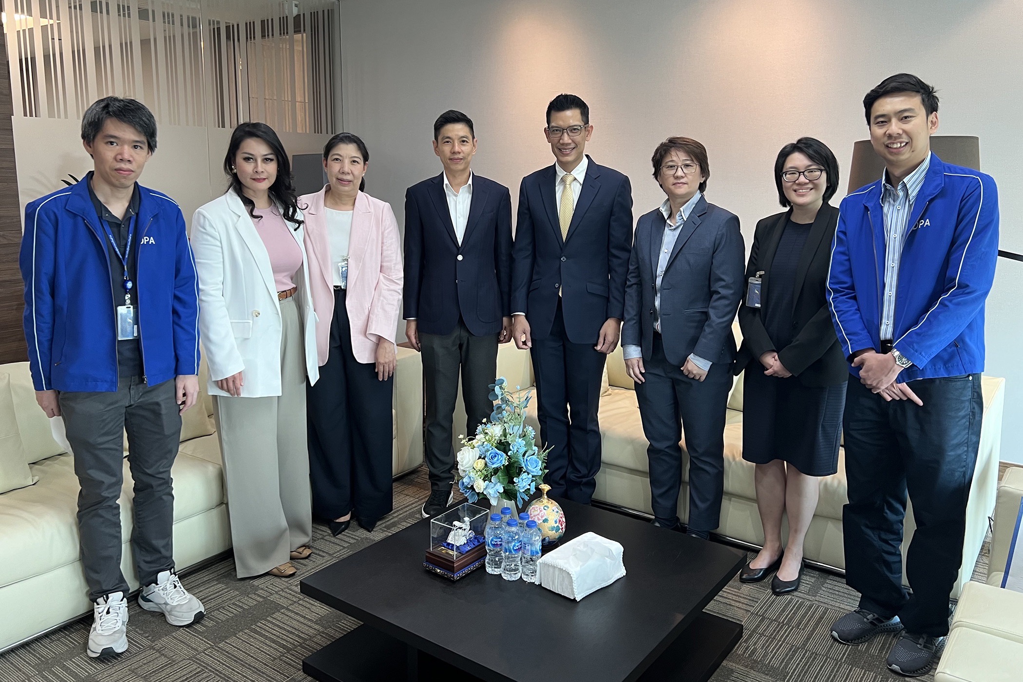 EXIM Thailand Visits President of Deposit Protection Agency to Extend New Year 2025 Greetings