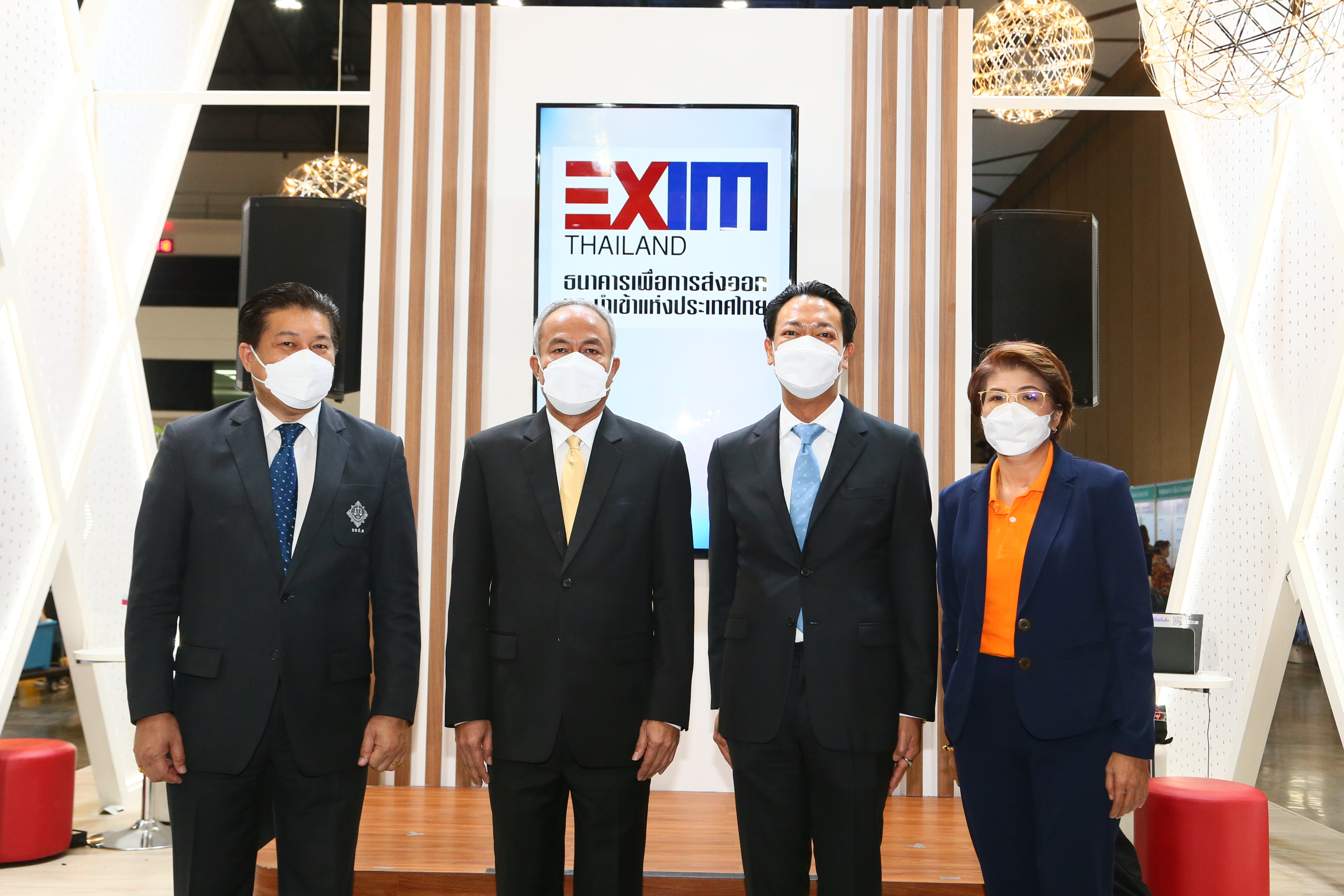EXIM Thailand Opens Booth at Smart SME Expo 2021