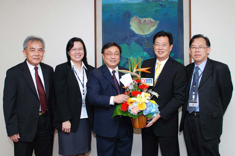 EXIM BANK แสดงความยินดีแก่ CEO ธนาคารทหารไทย