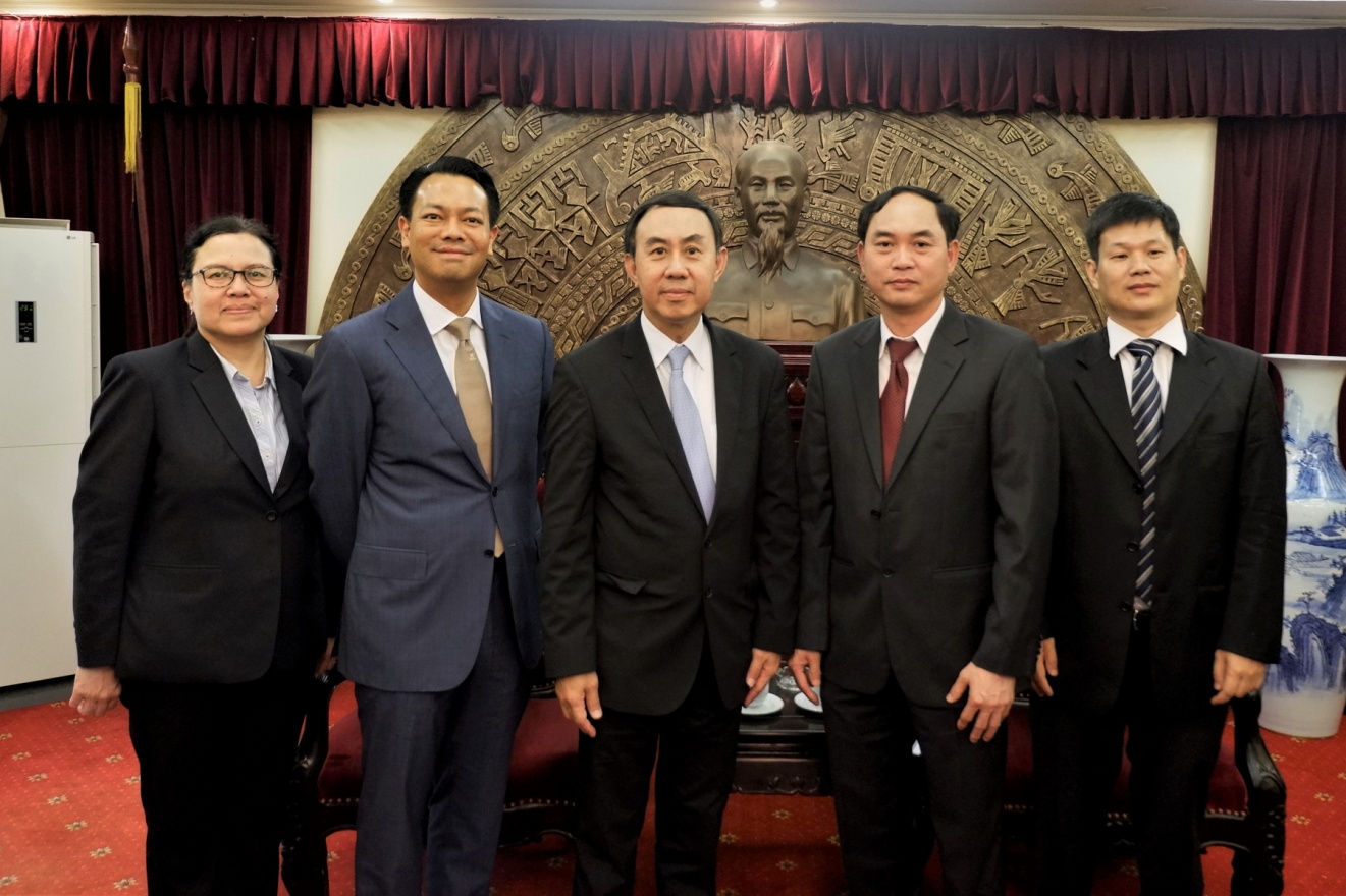EXIM Thailand Visits Vietnam Development Bank