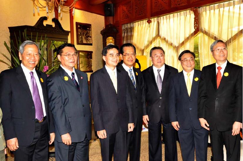 EXIM Thailand Co-sponsors "Prime Minister Meets Investors" Function