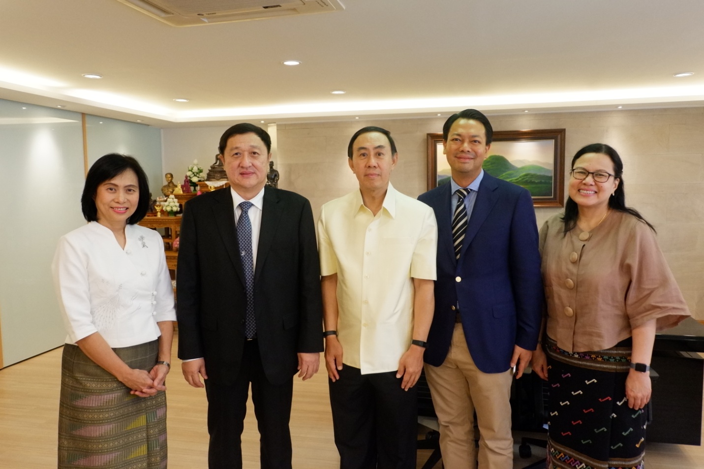 EXIM Thailand Congratulates New Permanent Secretary of Ministry of Finance
