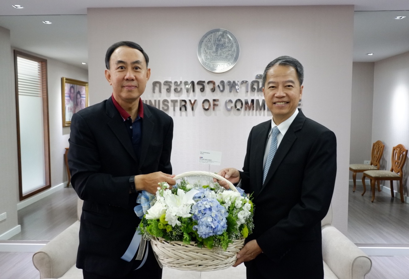 EXIM Thailand Congratulates New Permanent Secretary of Commerce Ministry